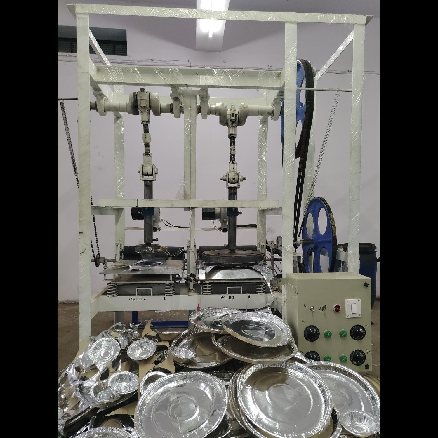 Fully Automatic Double Die Dona & Thali Machine