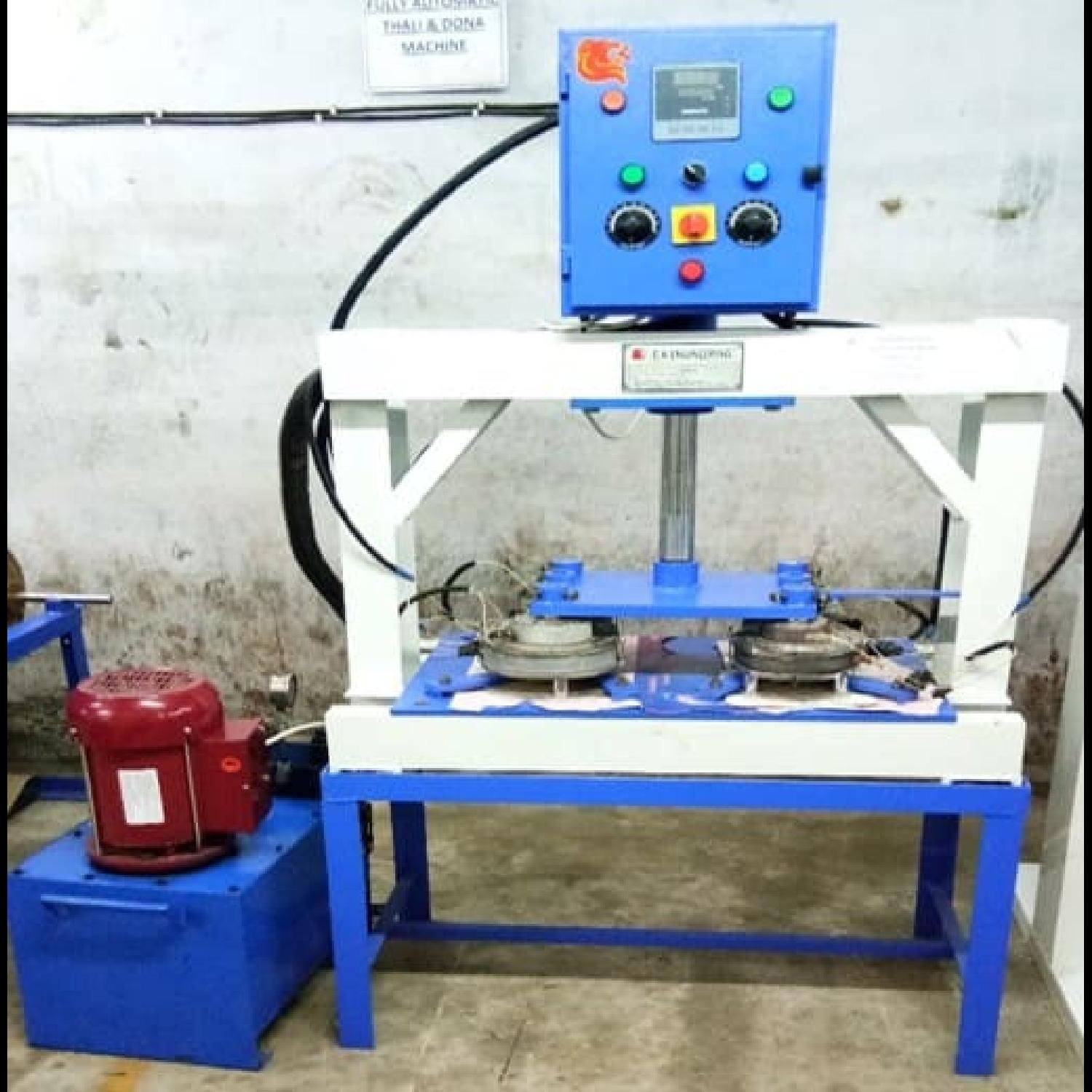 Hydraulic Semi Automatic Four Die Paper Plate Machine